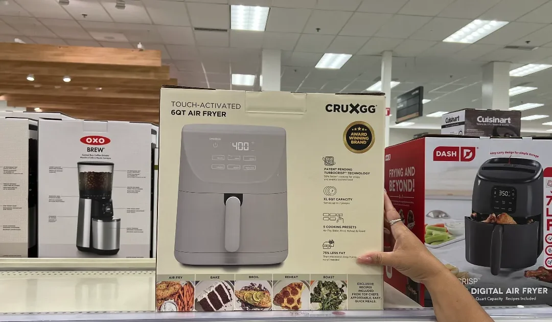 Freidora de Aire Touchscreen CRUXGG a solo $49.99 en Target (Reg. $100)