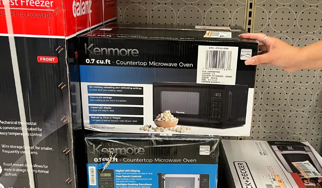 Microondas Compacto Kenmore 0.7 pies cúbicos SOLO $39.99 (Reg. $80)