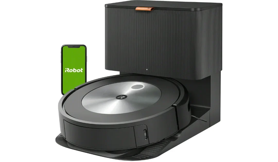 iRobot Roomba j7+ Robot Vacuum SOLO $359 (Reg. $799)