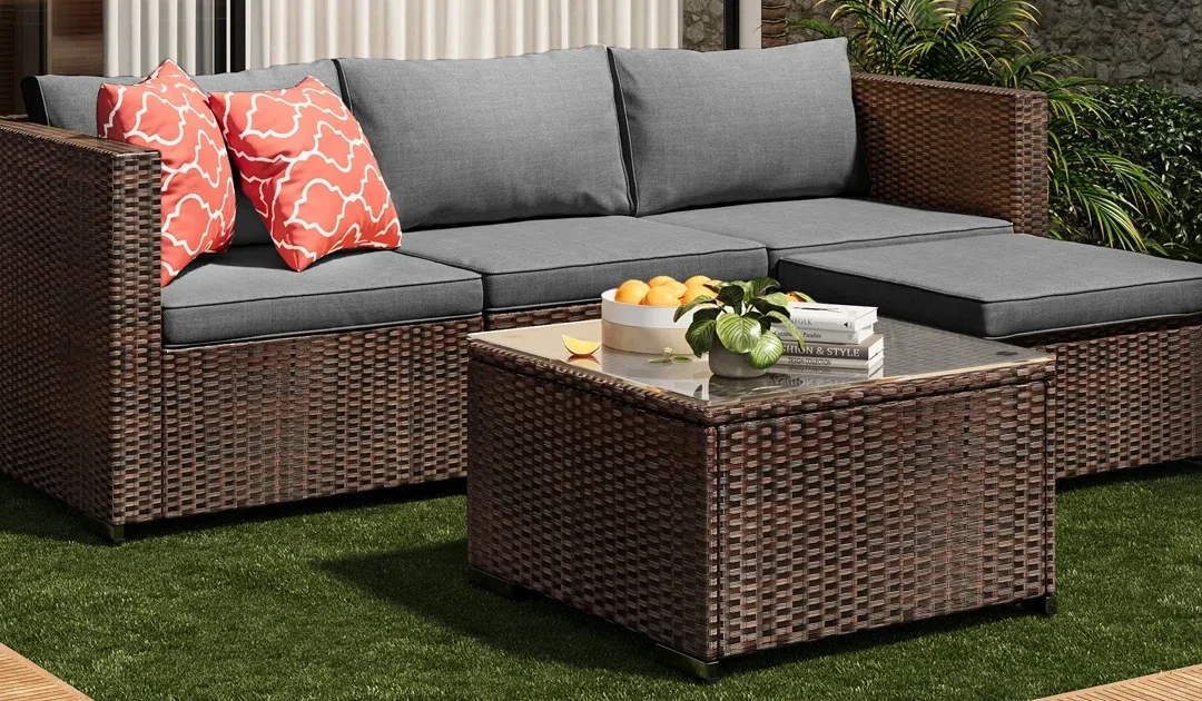 Wicker 3-Person Modular Patio Set SOLO $289.99 (Reg $1,143) Incluye Envío