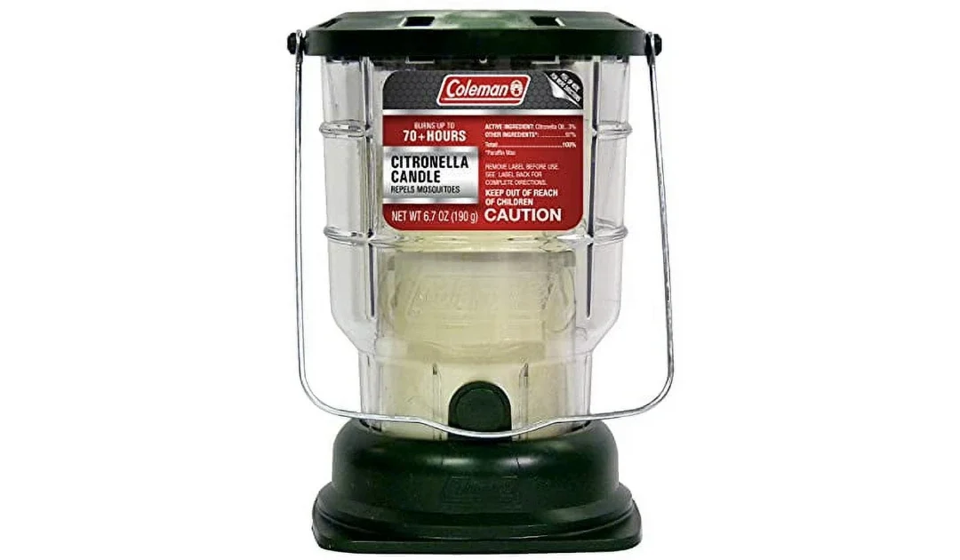 Farol Para Exteriores con Vela de Citronela Coleman a Solo $5.98 en Walmart (Reg $10)