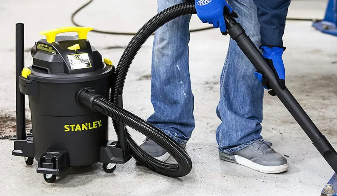 Vacuum Stanley Para Seco/Húmedo de 6-Galones SOLO $49.99 (Reg. $80)