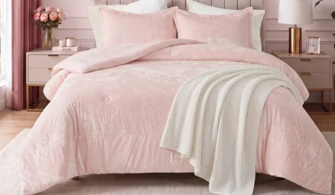 Set de Comforter de Terciopelo Regency Heights Full/Queen Por $36.68 en Walmart (Reg. $100) — ¡63% de Descuento!